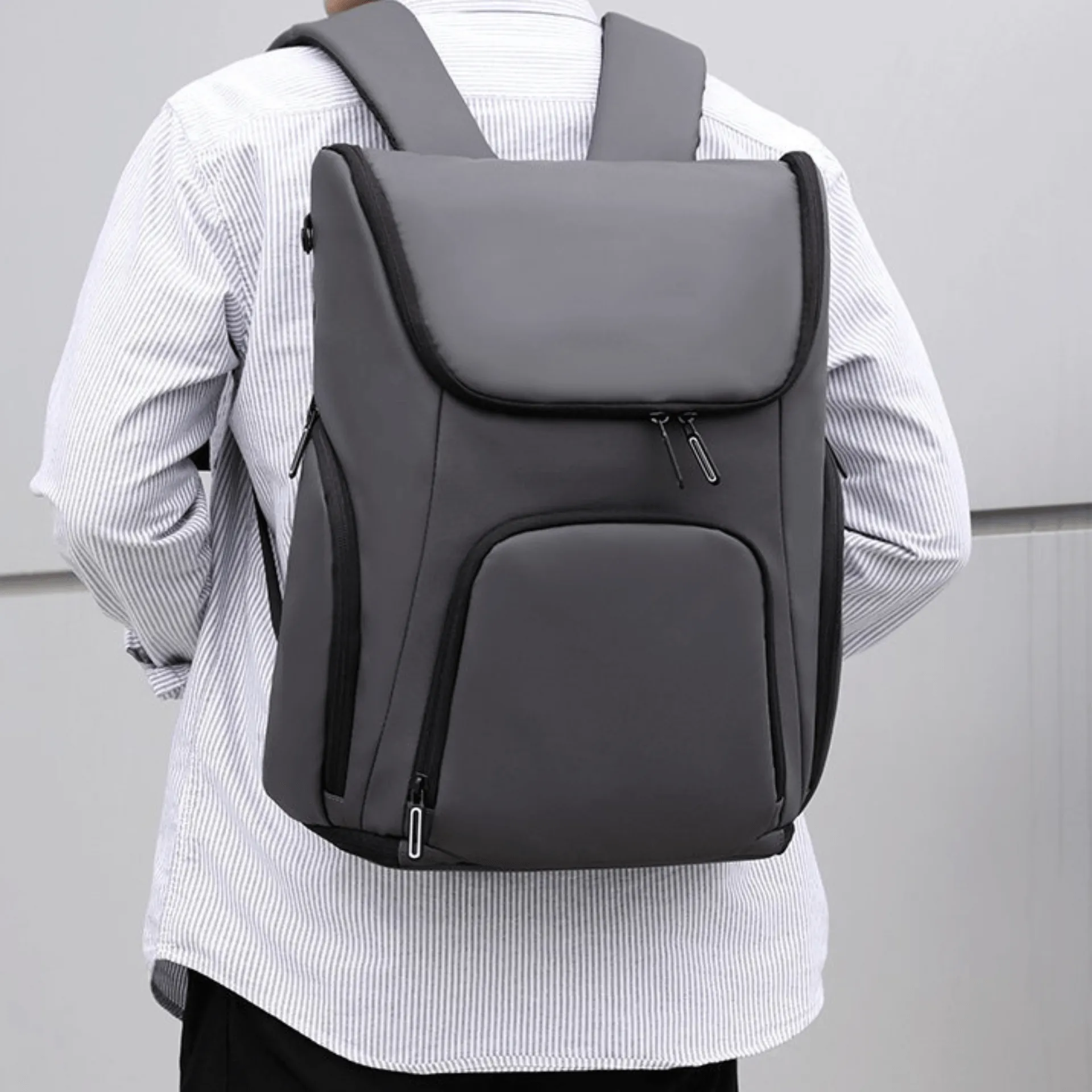 Acapulco - Lightweight and Practical Backpack
