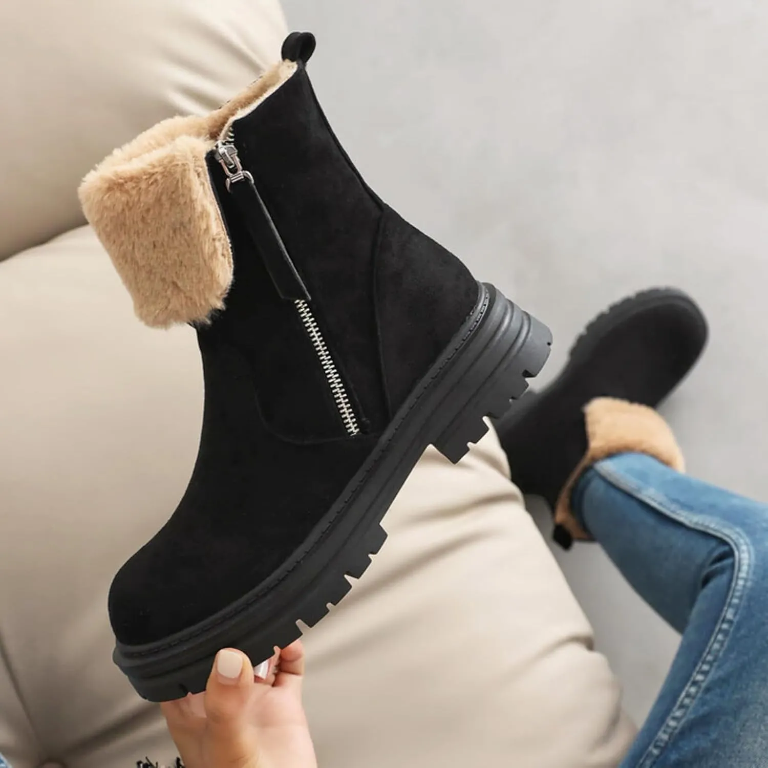 Chelsea Ankle Boots for Women,Stylish Layered Plush Winter Upper Side Zipper Riding Boots Classic Suede Leather Round Toe Wide Width Ankle Boots Non-Slip Lug Sole Combat Boots for Ladies