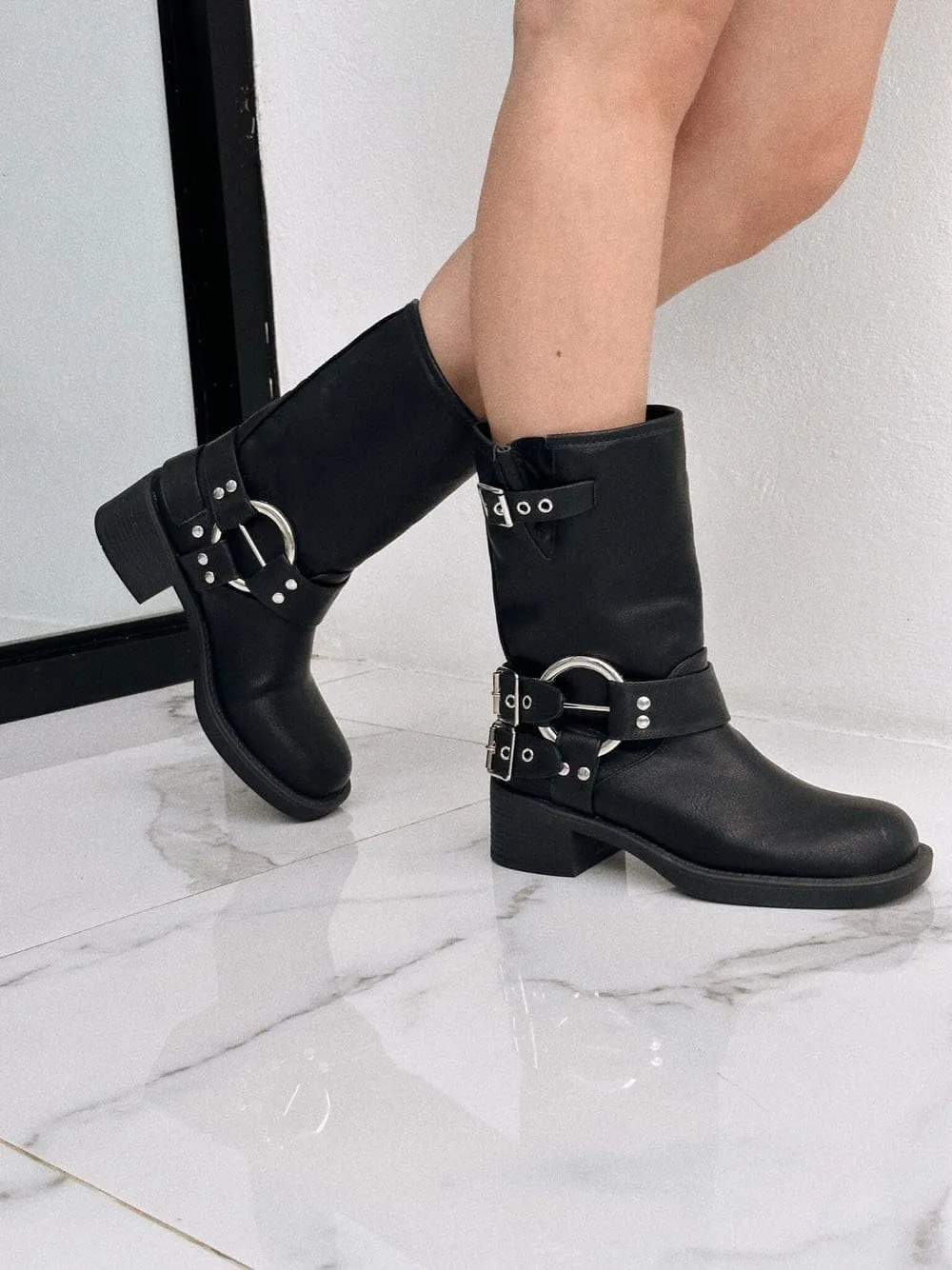 Forever Link Ivanka-22 Womens Side Adjustable Buckle Detail Chunky Sole Mid Calf Boot
