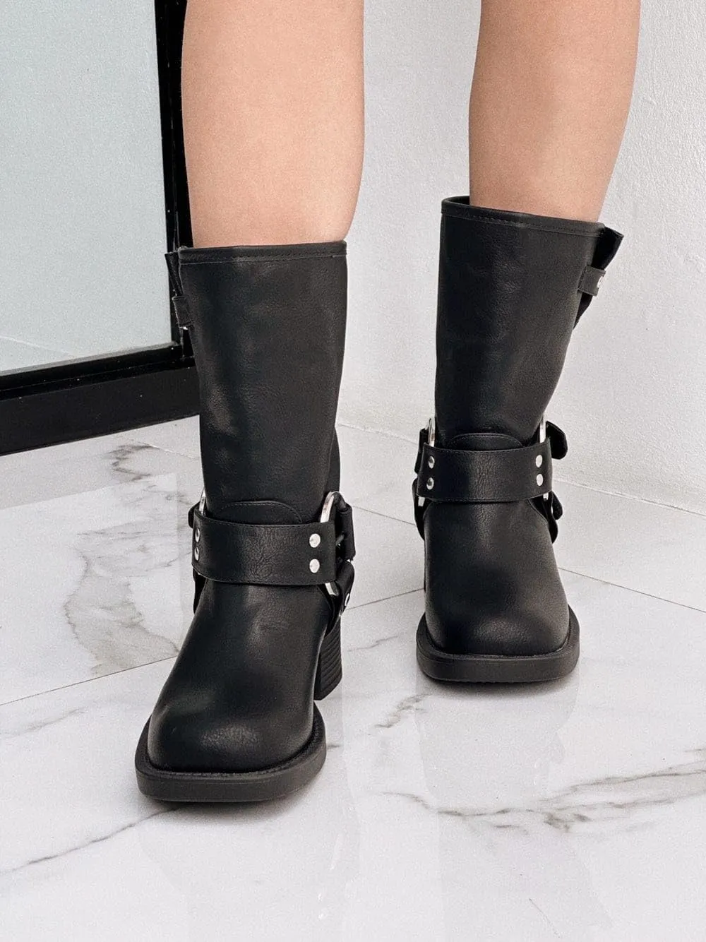 Forever Link Ivanka-22 Womens Side Adjustable Buckle Detail Chunky Sole Mid Calf Boot