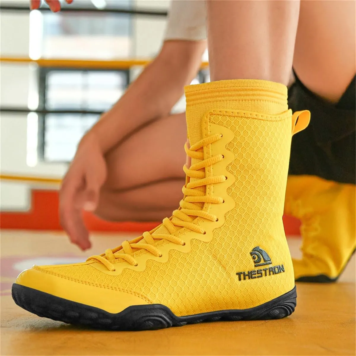 Mens Boxing Shoes Breathable Mesh Wrestling Shoes Kickboxing Sparring Boxers Trainers Sports Bodybuilding Boxing Boots
