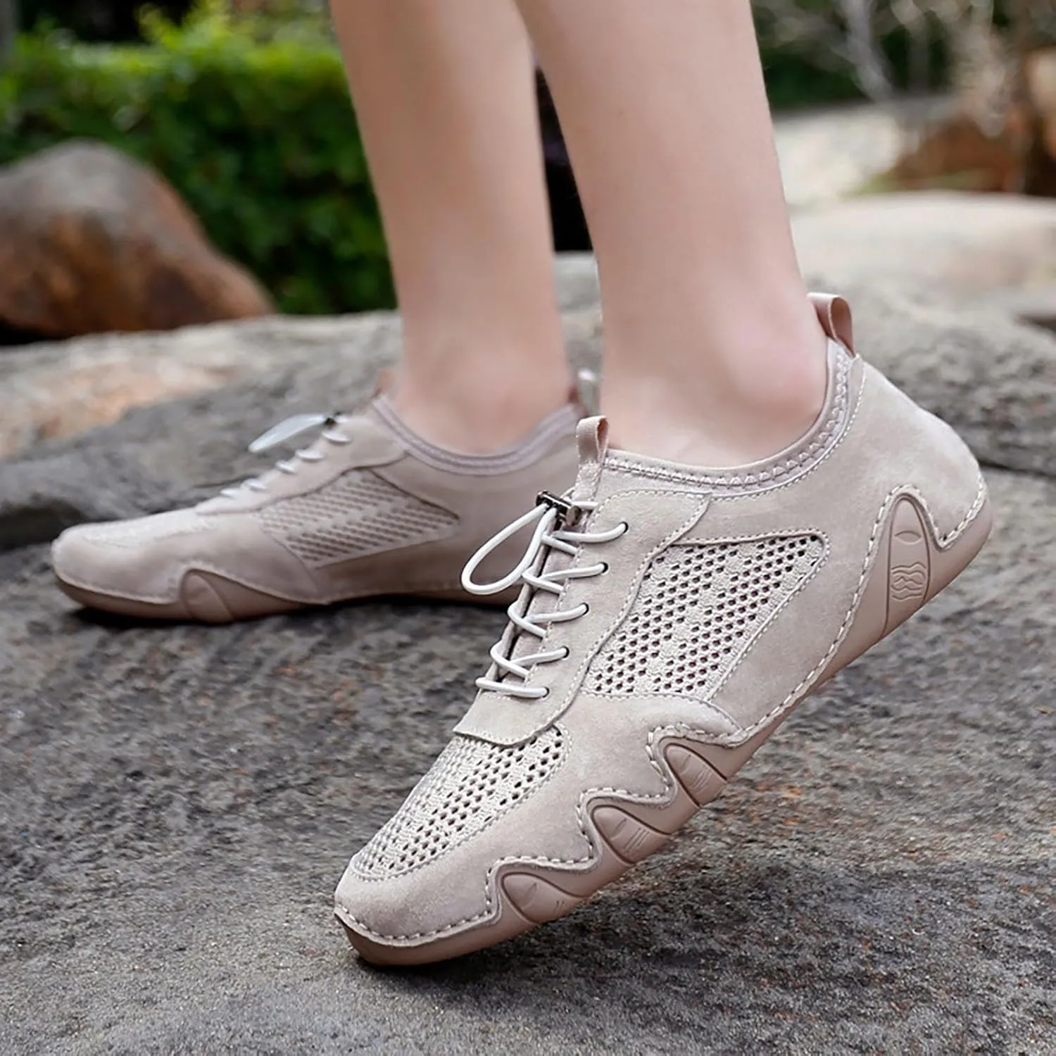 Men's Casual Sneakers Lightweight Comfortable Walking Shoes Adjustable Laces Versatile for Daily Wear Travel
