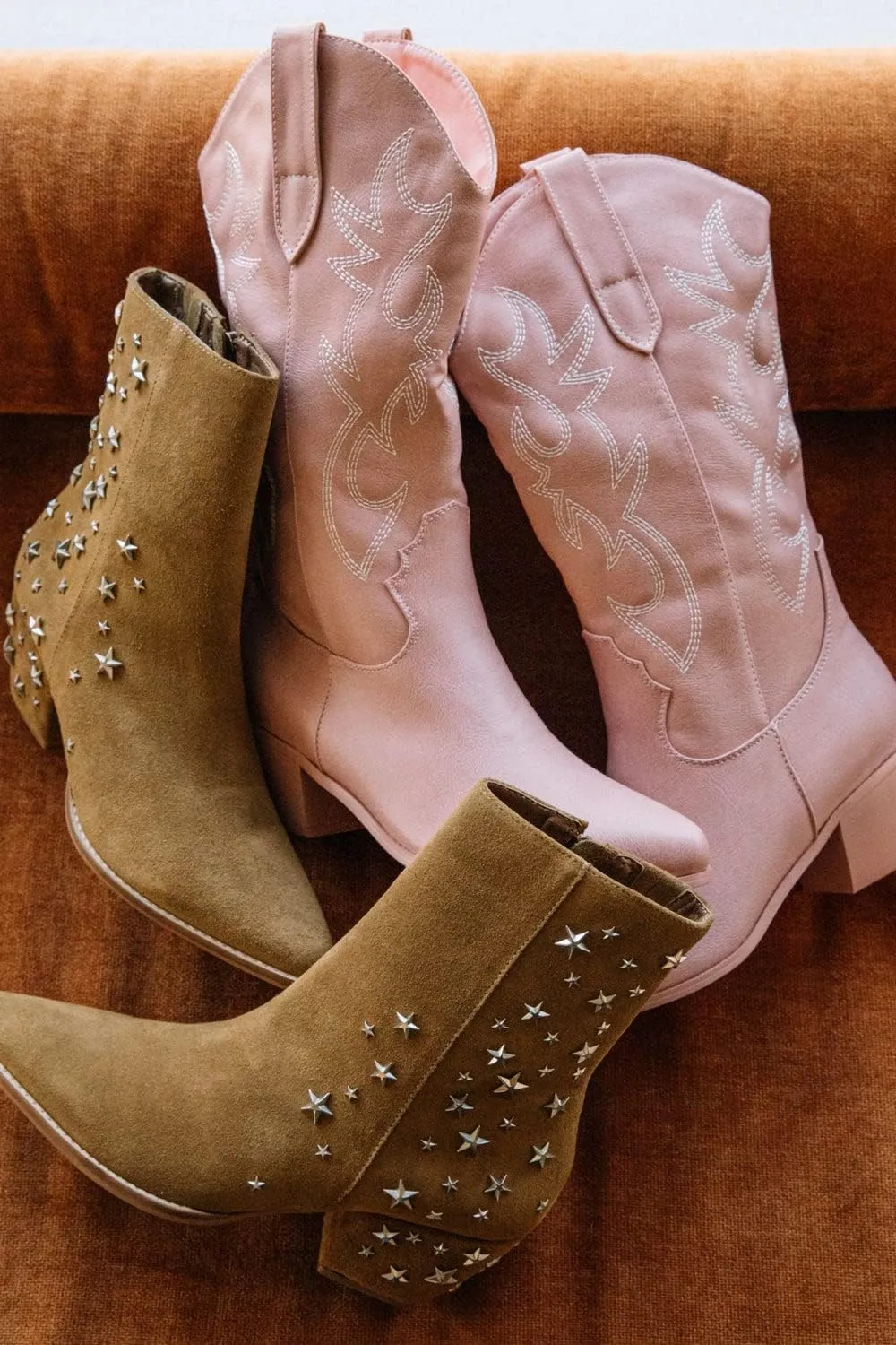 MUCCCUTE Cowboy Boots for Women Cowgirl Boots Wide Calf Pointed Toe Embroidered Fashion Western Chunky Pull On
