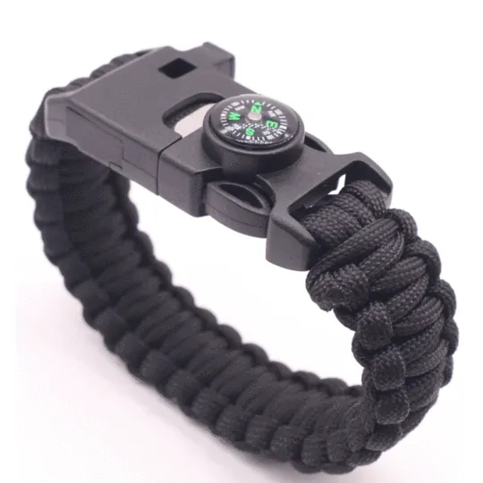 Outstanding Survival Bracelet Built-in features