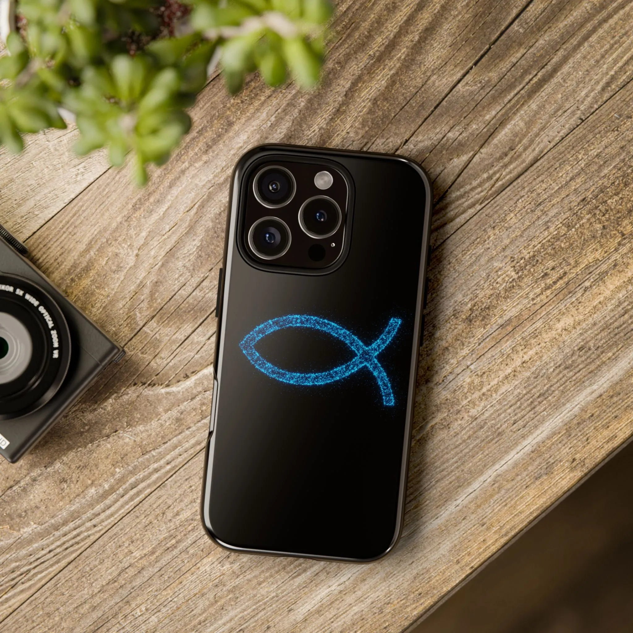 Stylish Tough iPhone Case with Sparkling Fish Design - Durable Phone Protection