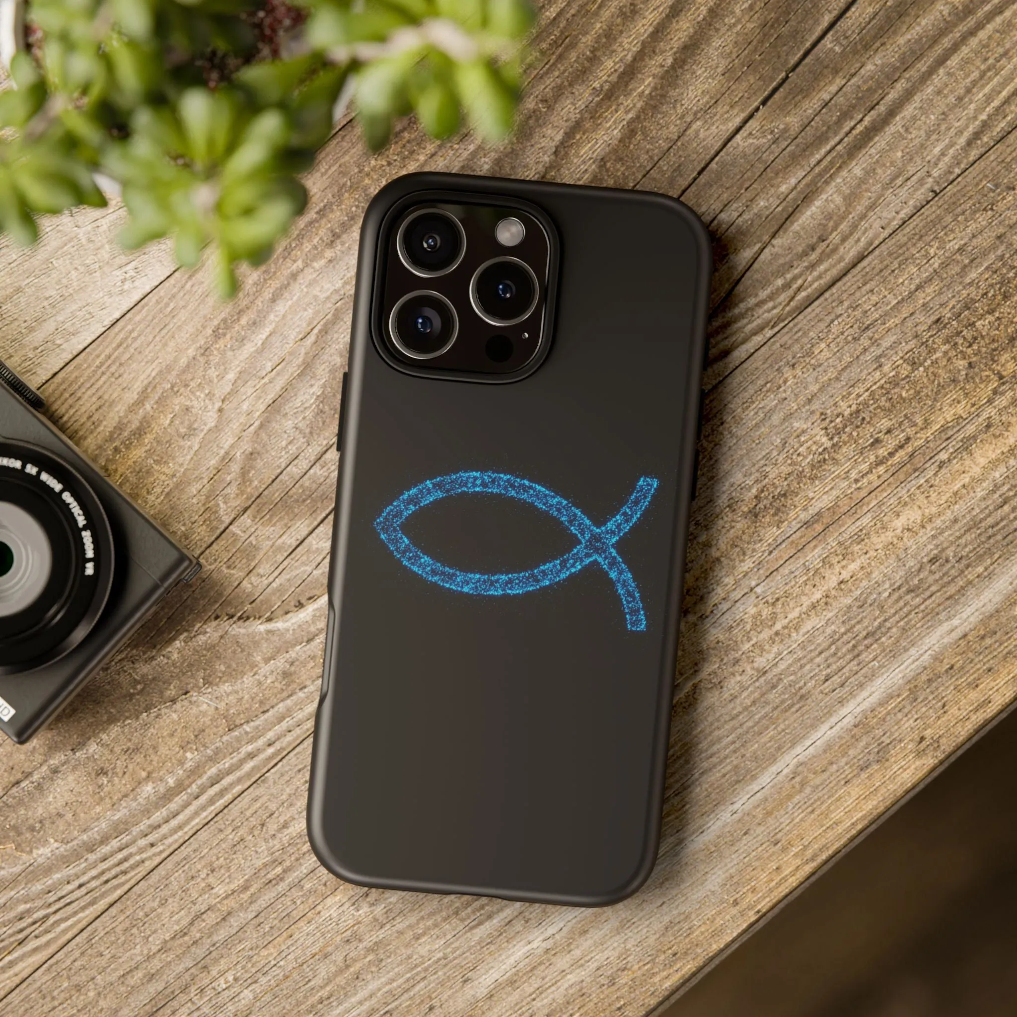 Stylish Tough iPhone Case with Sparkling Fish Design - Durable Phone Protection