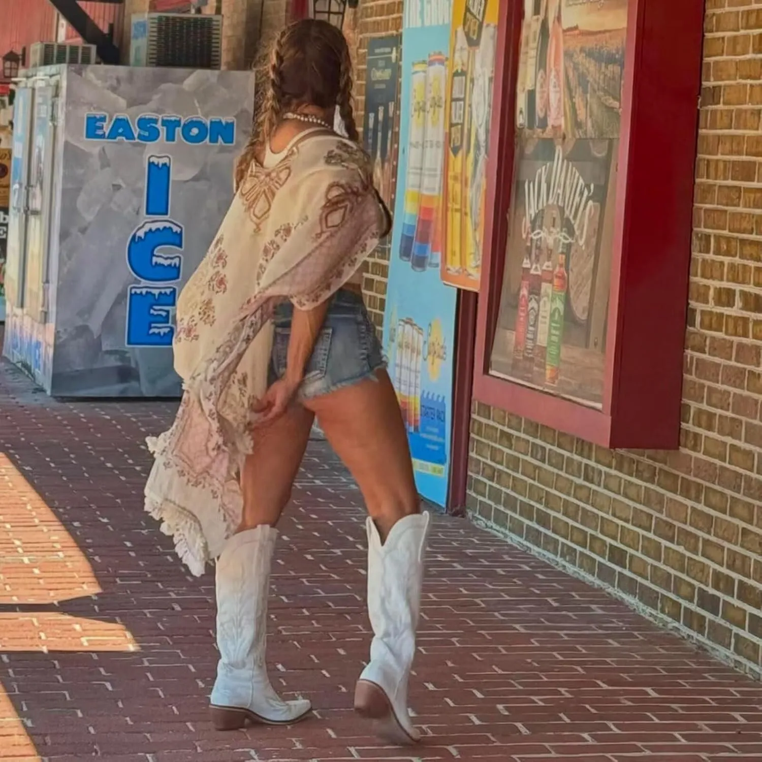 vimitty Fashion Embroidered Western Cowboy Boots for Women Ankle High Western Mid Calf Chunky Heel Pointed Toe Country Boots